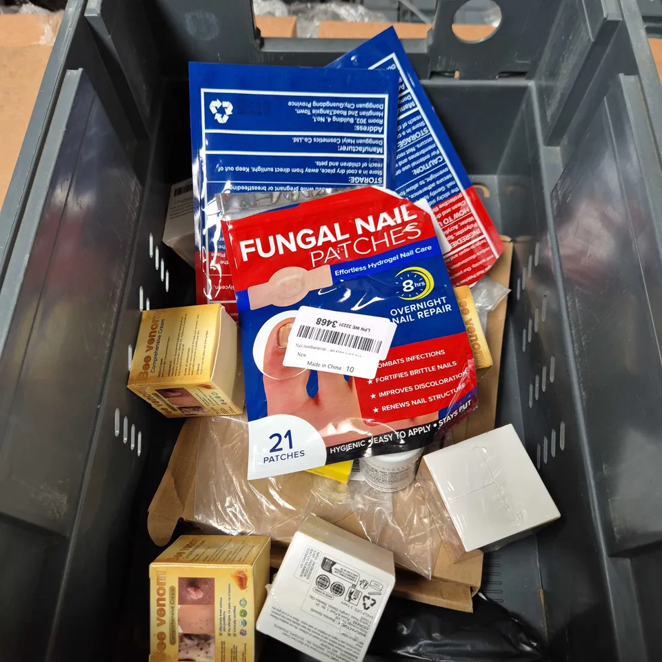 APPROXIMATELY 12 ASSORTED ITEMS INCLUDING BEE VENOM CREAM AND FUNGAL NAIL PATCHES