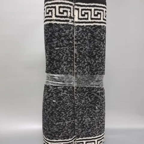 GREY/BLACK WITH WHITE EFFECT HOUSE RUG