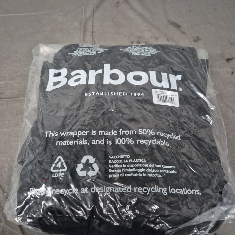 BARBOUR INTERNATIONAL WAX JACKET  – BLACK SIZE L