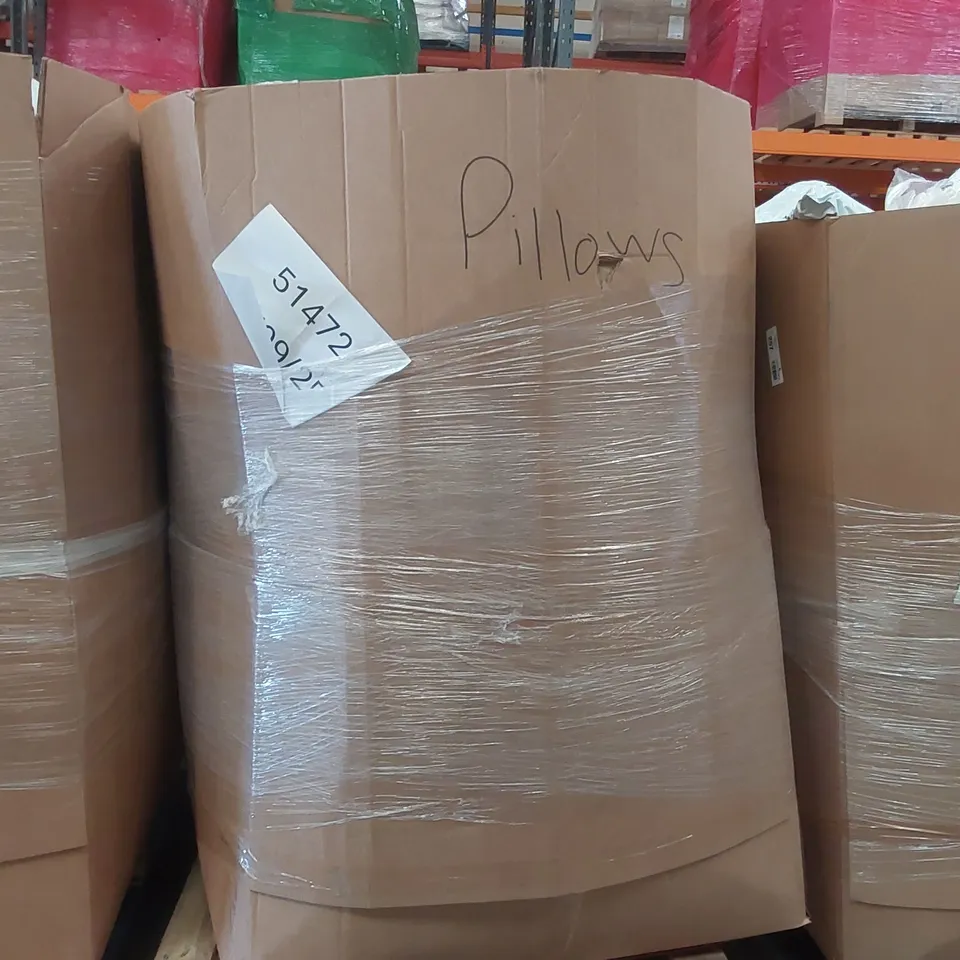 PALLET CONTAINING A VERY LARGE QUANTITY OF ASSORTED PILLOWS AND RELATED BEDDING/COMFORT PRODUCTS ECT