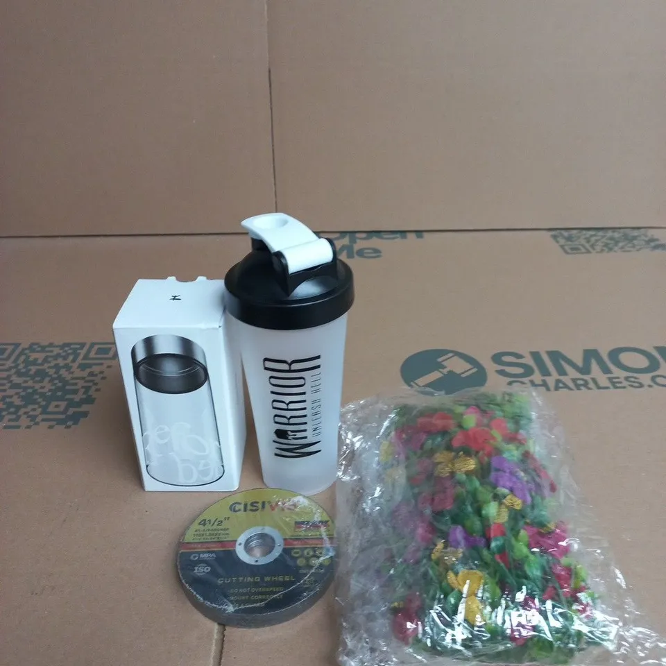 APPROXIMATELY 15 ASSORTED HOUSEHOLD PRODUCTS TO INCLUDE CISIVIS CUTTING WHEEL, REFORMED GLASS JAR AND A WARRIOR PROTEIN DRINK TUMBLER