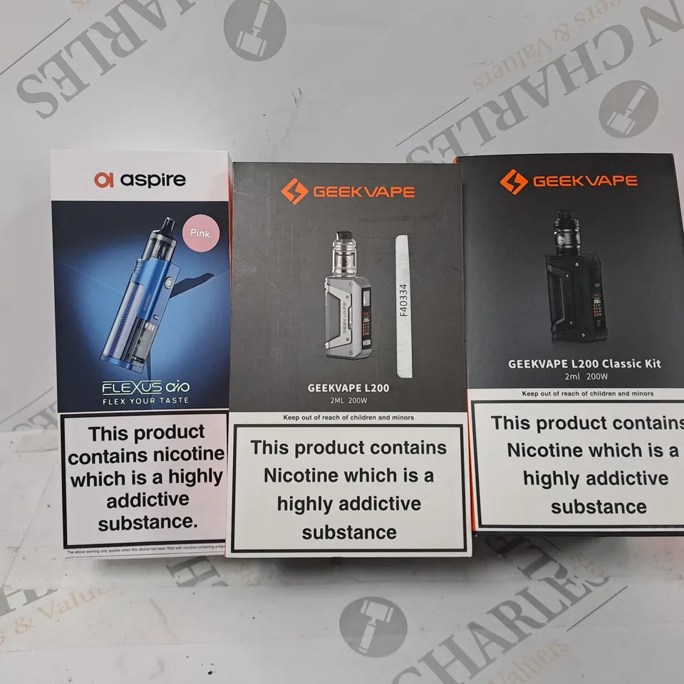 APPROXIMATELY 20 VAPES & E-CIGARETTES TO INCLUDE - ASPIRE FLEXUS AIO - GEEK VAPE L200 - GEEK VAPE L200 CLASSIC ECT