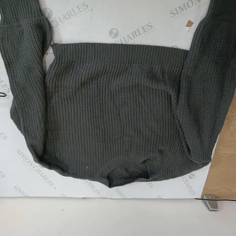 CIDER KNITTED SHORT BODY JUMPER GREY SIZE M