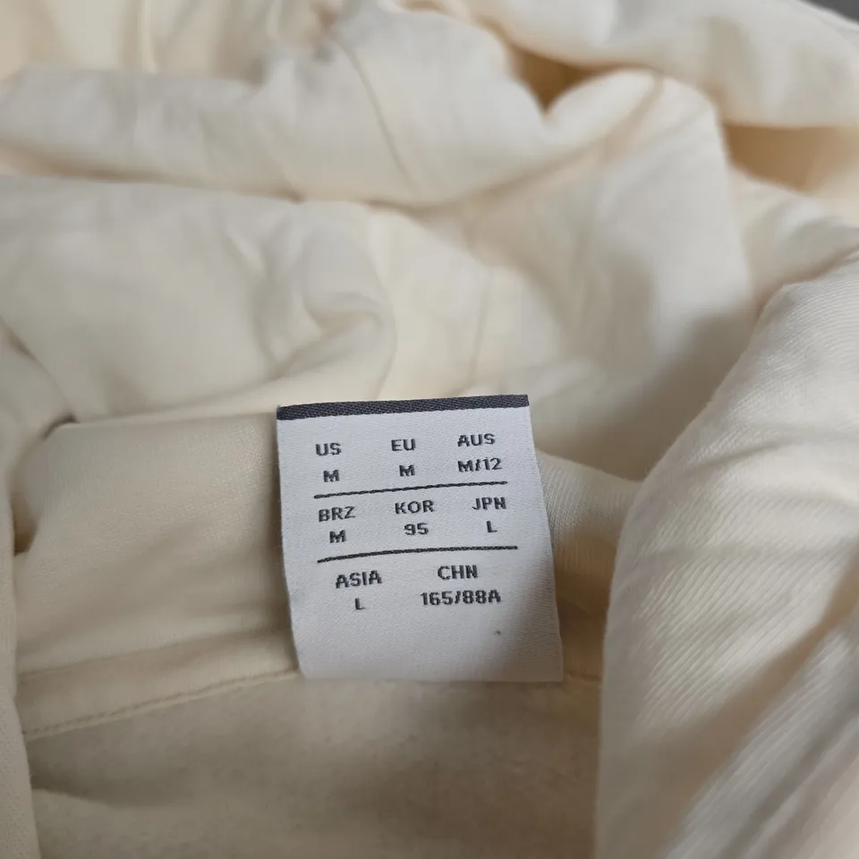 NEW BALANCE HOODIE – WHITE – UK M (US M)