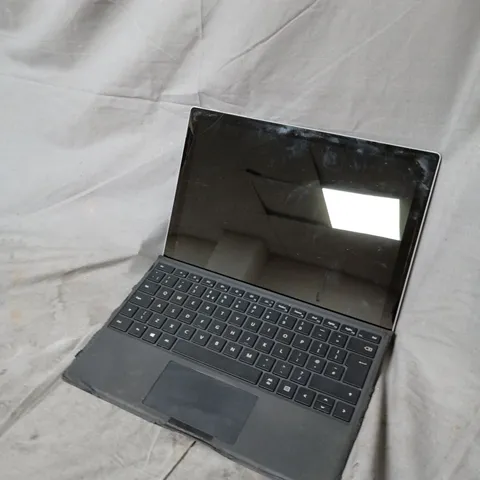 MICROSOFT SURFACE PRO 5 (I5-7300U) 8GB/256GB 12.3-INCH TABLET WITH KEYBOARD – SILVER