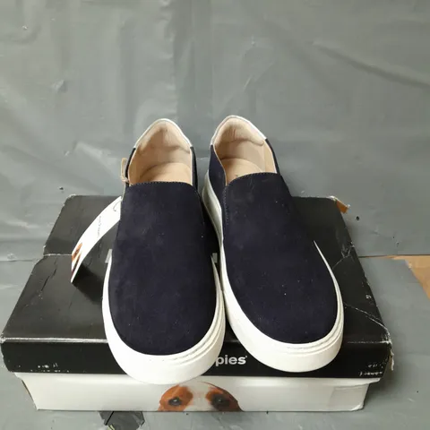 HUSH PUPPIES WEDGE TRAINERS - NAVY - SIZE 8