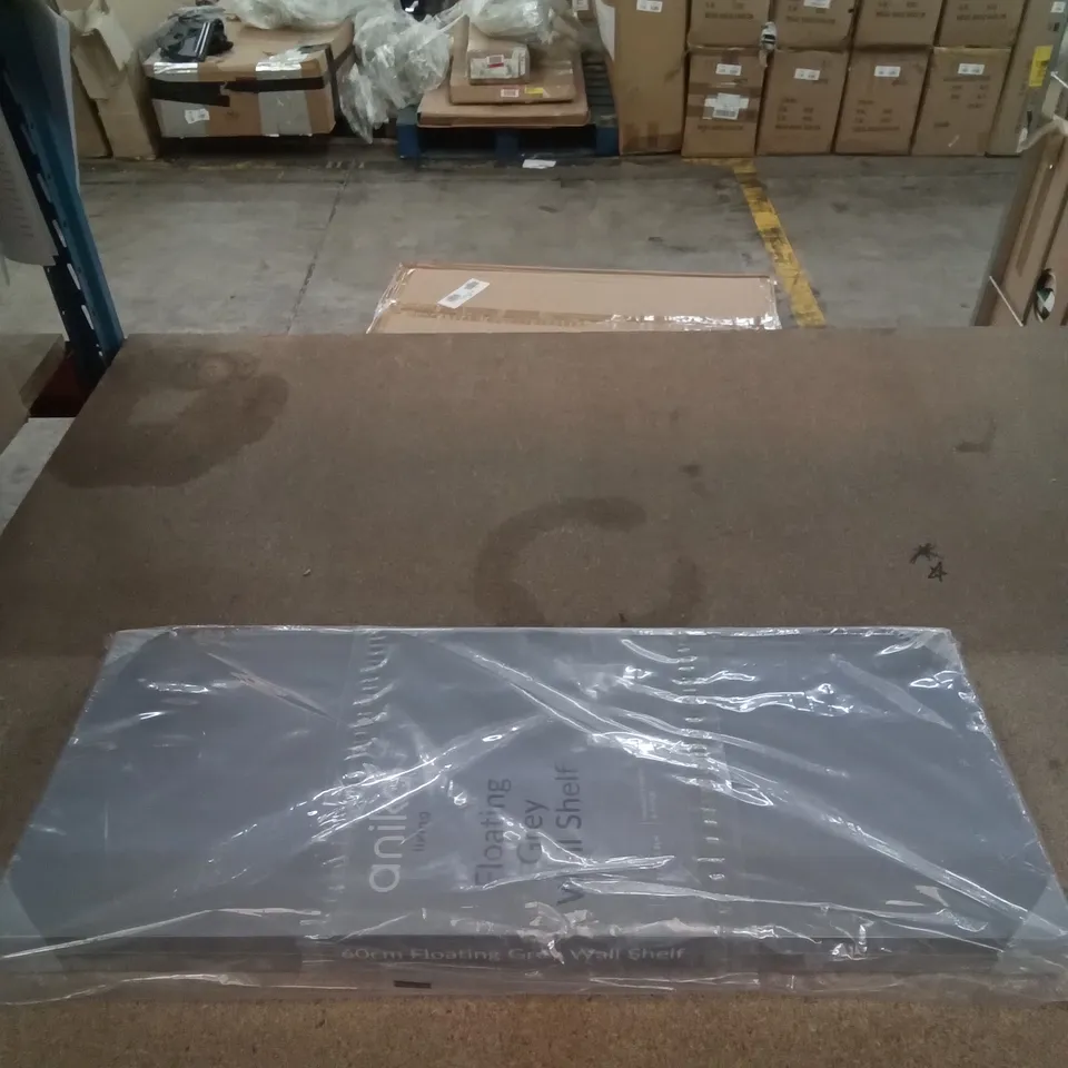 PACKAGED 60CM FLOATING GREY WALL SHELF 