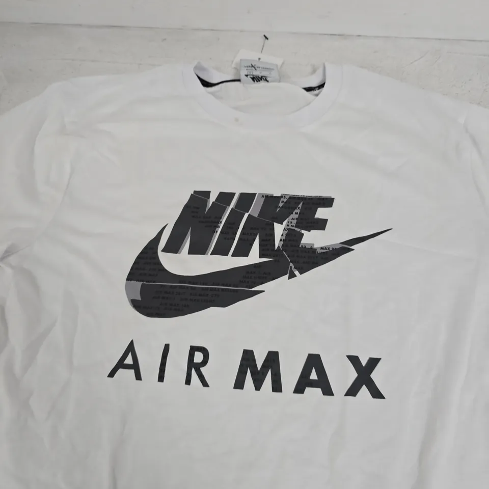 NIKE AIR MAX T-SHIRT – SIZE M