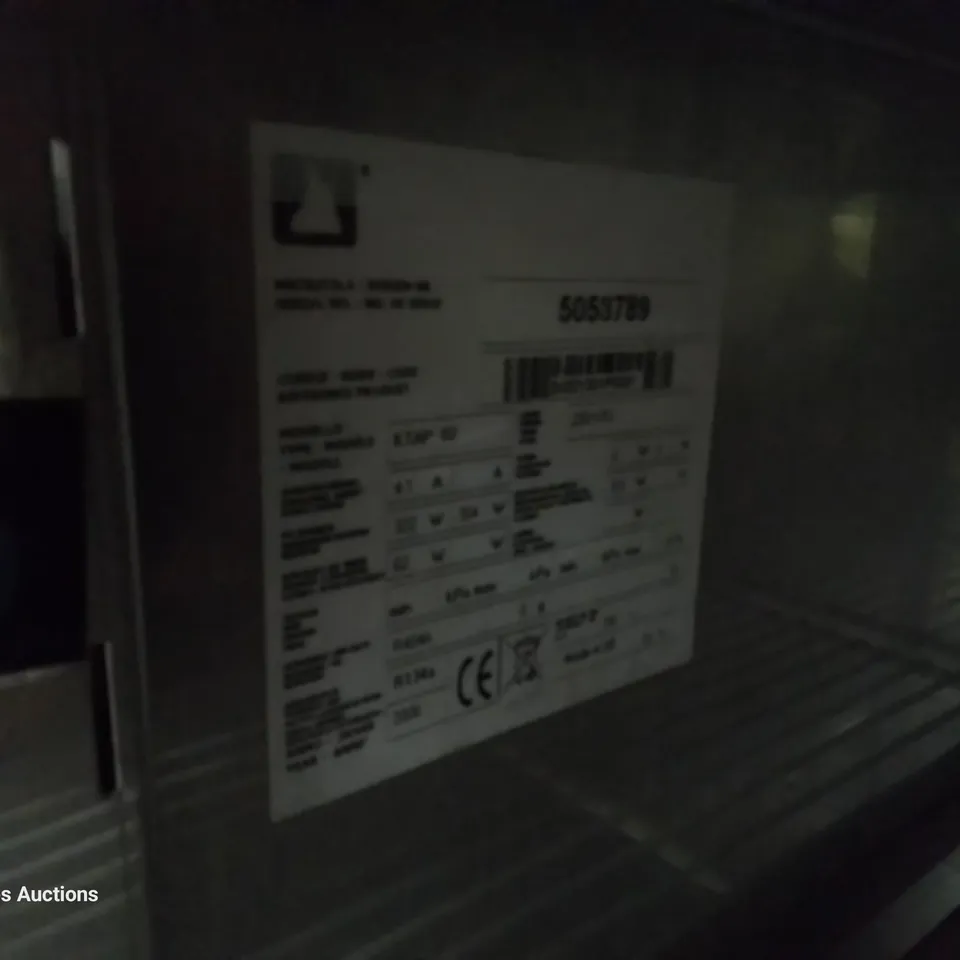 THREE DOOR CHILLER COUNTER