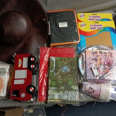 LARGE QUANTITY OF ASSORTED TOYS AND GAMES AND DRESS UP ITEMS TO INCLUDERUBIES HAT, CRAFT SHEETS AND DINOSAUR GALORE SET