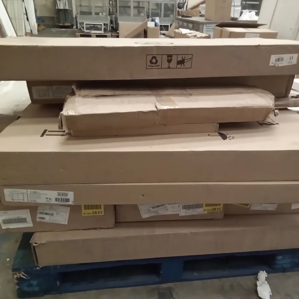 PALLET OF ASSORTED FLATPACK FURNITURE 