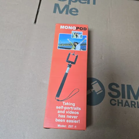 BOX OF APPROXIMATELY 45 MONOPOD SELFIE STICKS 
