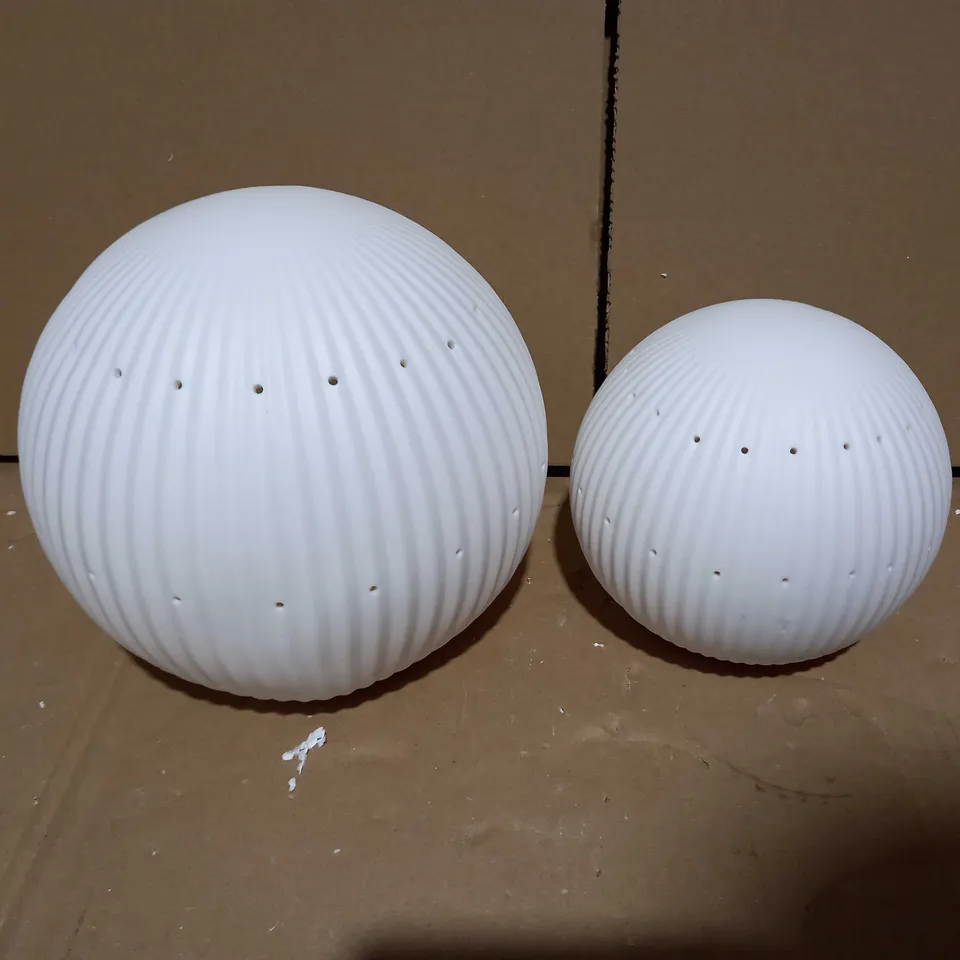 K BY KELLY HOPPEN SET OF CERAMIC LIGHT UP ORNAMENTS
