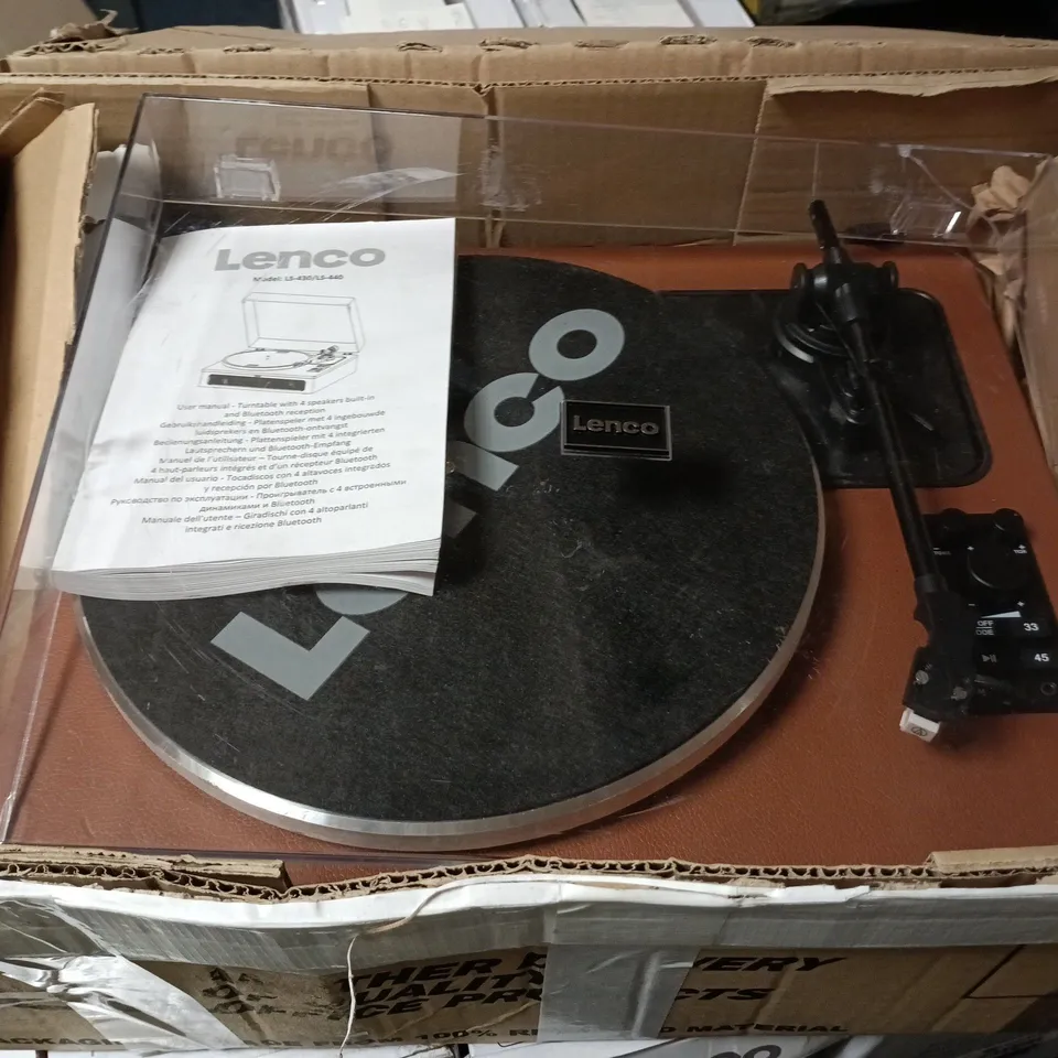 LENCO TURNTABLE – BOXED
