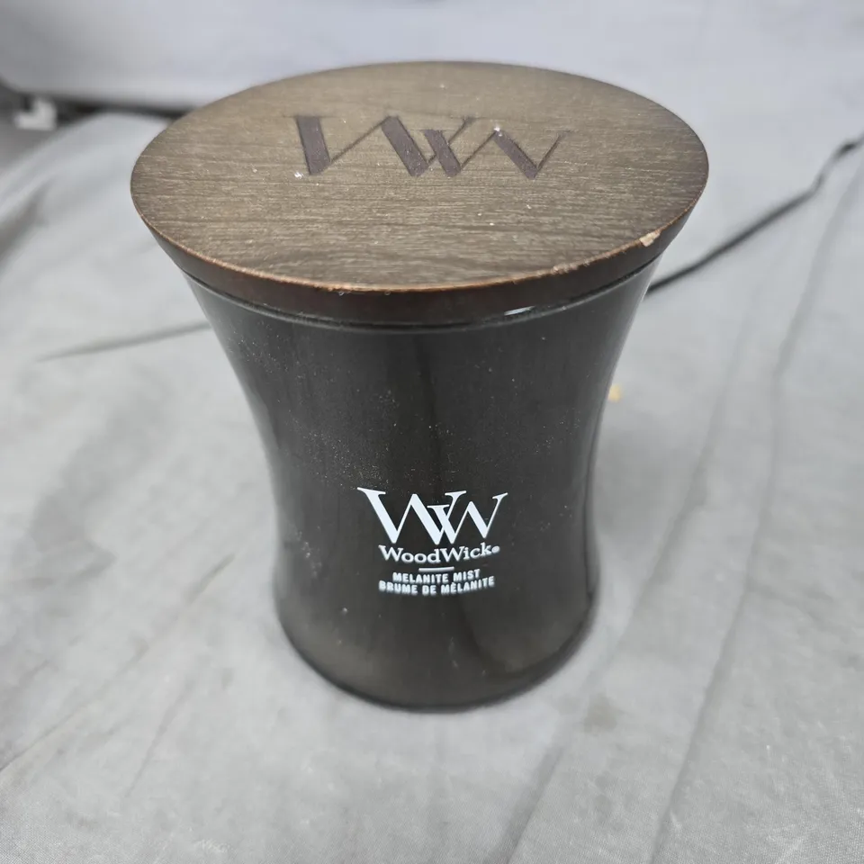 3X ASSORTED WOODWICK CANDLES