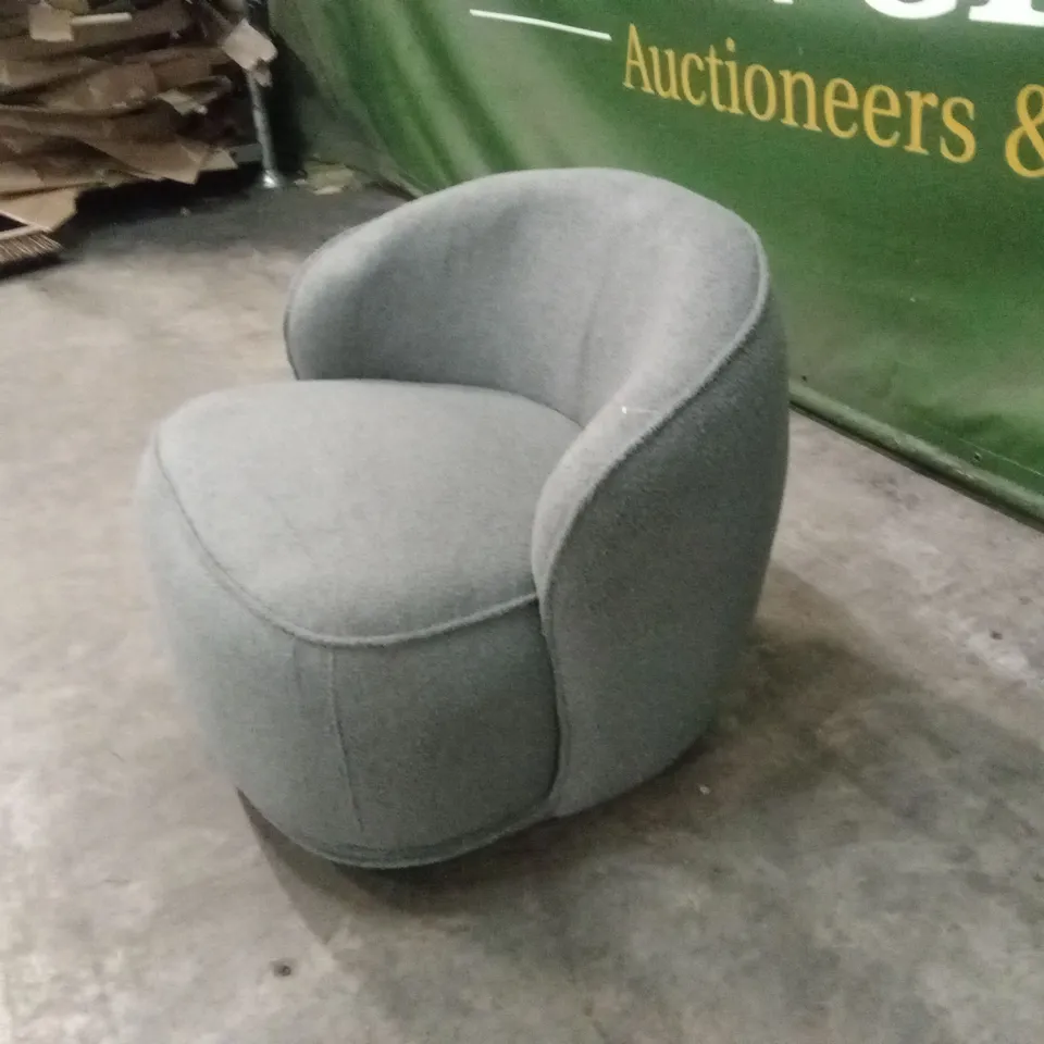 QUALITY DESIGNER GREY BOUCLE FABRIC CHAIR