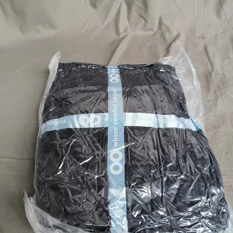 SEALED OODIE OVERSIZED HOODED BLANKET - BLACK