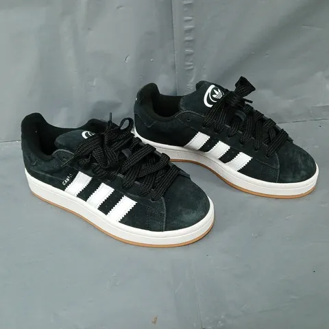 UNBOXED PAIR OF ADIDAS CAMPUS BLACK UK 5