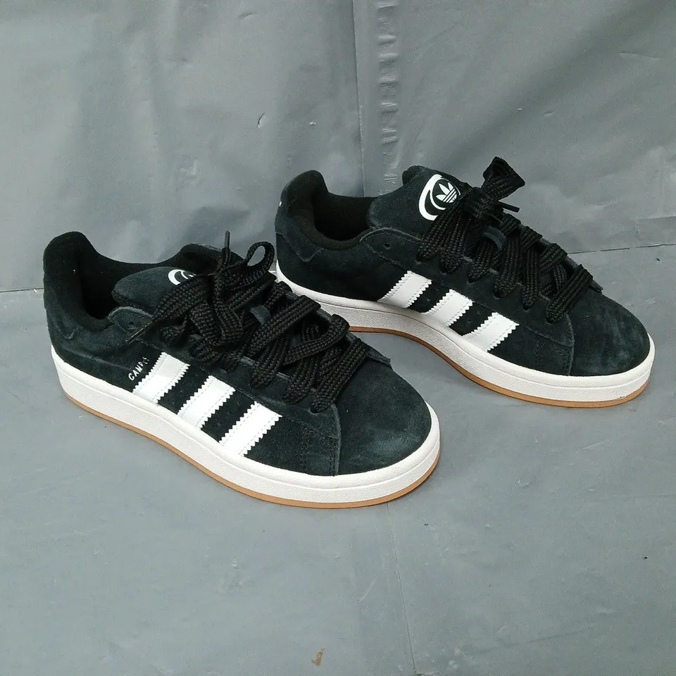 UNBOXED PAIR OF ADIDAS CAMPUS BLACK UK 5 