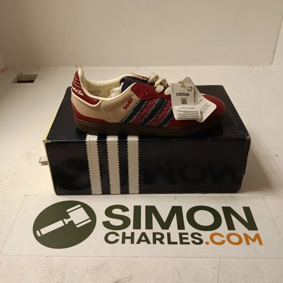 BOXED PAIR OF ADIDAS SAMB OG TRAINERS IN BEIGE/RED/BLUE - UK 3