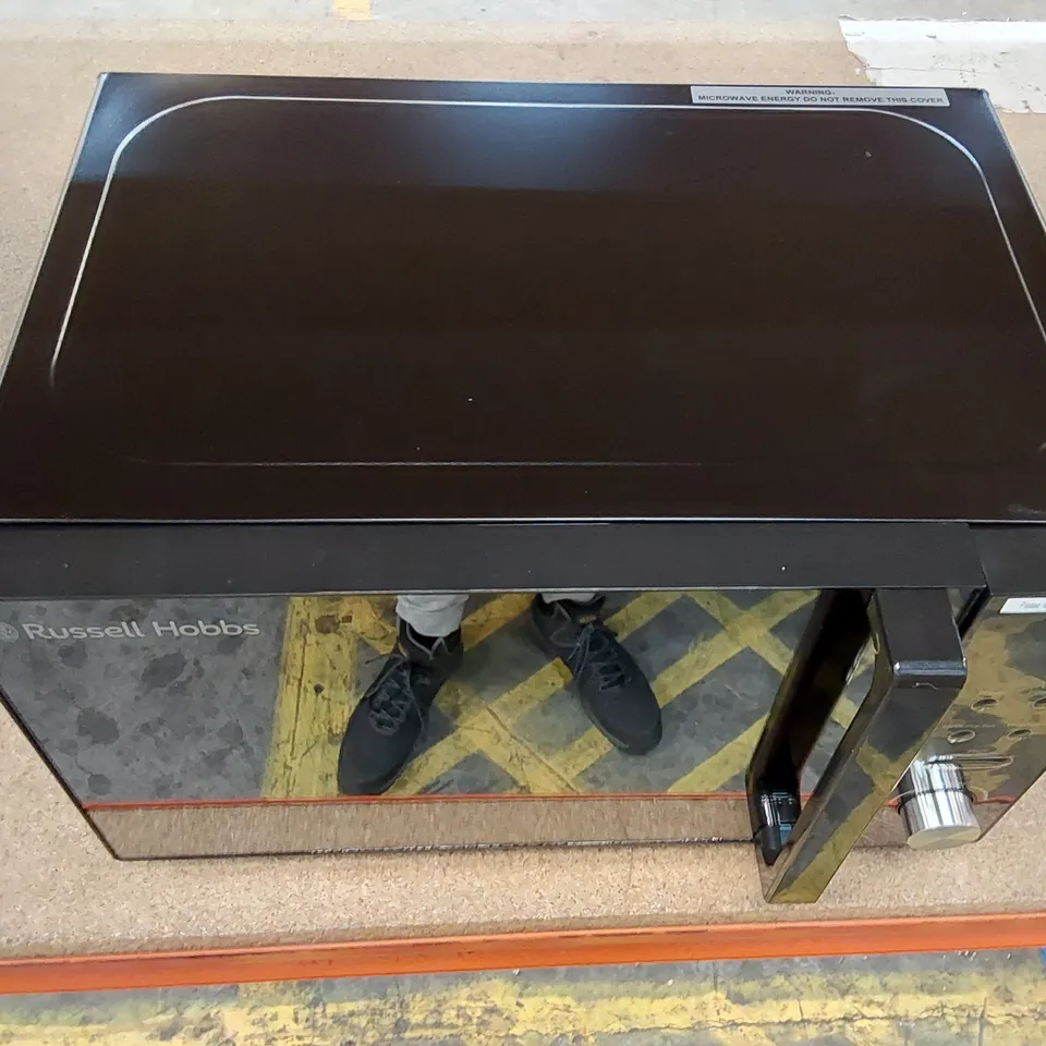 BRAND NEW BOXED RUSSELL HOBBS COMPACT BLACK DIGITAL 20L 800W MICROWAVE (1 BOX)