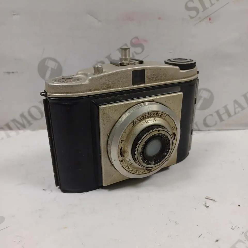 BALDIXETTE I VINTAGE CAMERA 