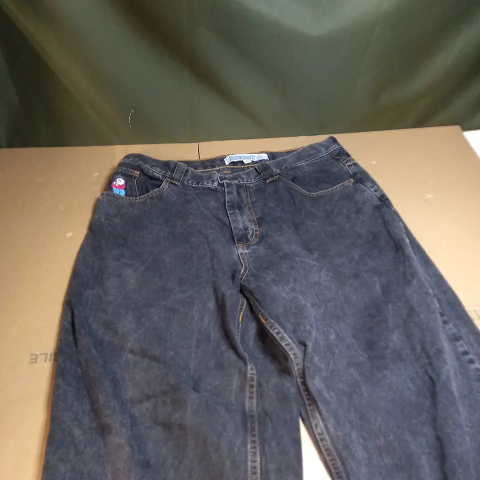 BIG BOY WIDE LEG DENIM JEANS SIZE XL
