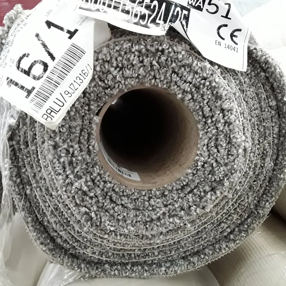 ROLL OF QUALITY SEVERN AB 3204/0930 CARPET APPROXIMATELY 7.3M×4M