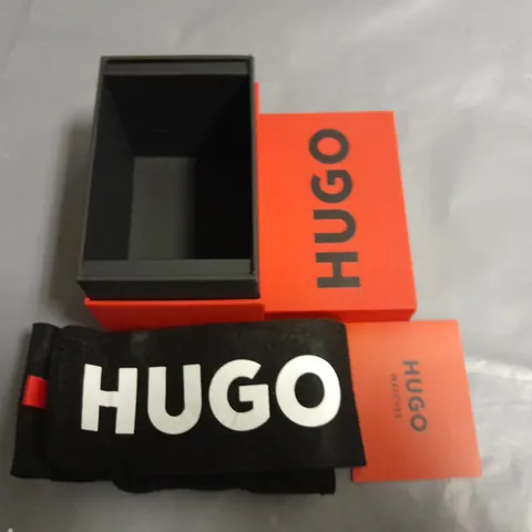 RED HUGO BOSS WATCH BOX