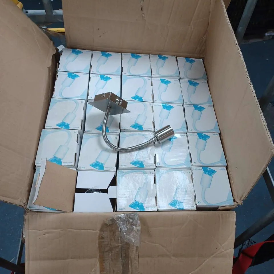 LOT TO CONTAIN APPROXIMATELY 150 OF ADJUSTABLE SPOTLIGHTS IN CHROME APPROXIMATELY 25 EMCOLITE DOWNLIGHTS MODEL PL405