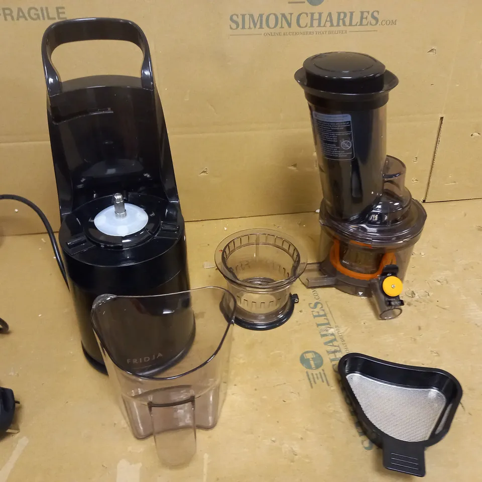 FRIDJA MASTICATING JUICER