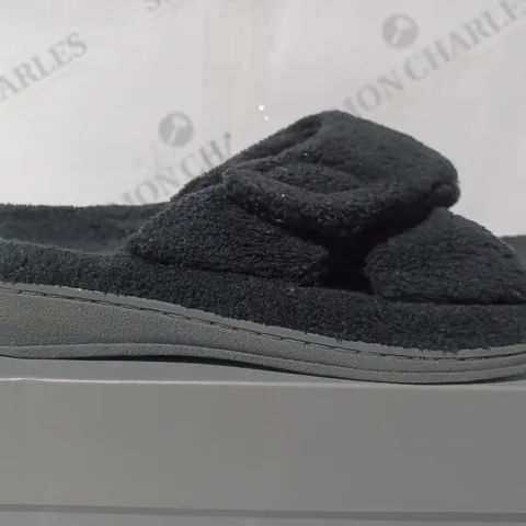 BOXED PAIR OF VIONIC INDULGE RELAX SLIPPERS UK SIZE 3