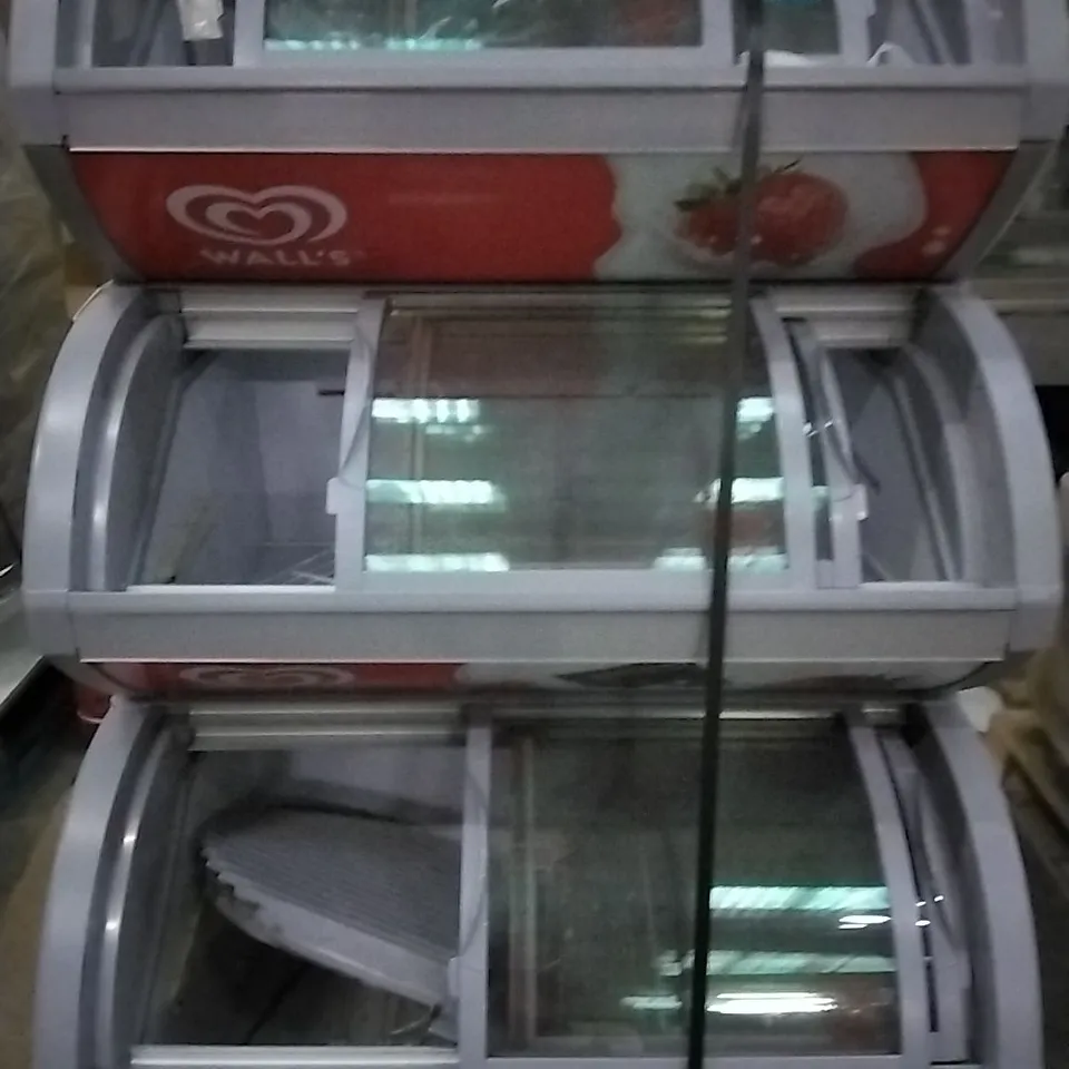 WALL'S TRIPLE LEVEL DISPLAY MEDIUM ICE CREAM FREEZER