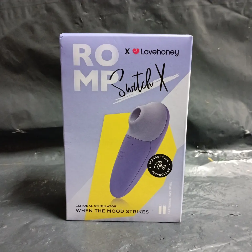 ROMP X LOVEHONEY SWITCH X CLITORAL STIMULATOR