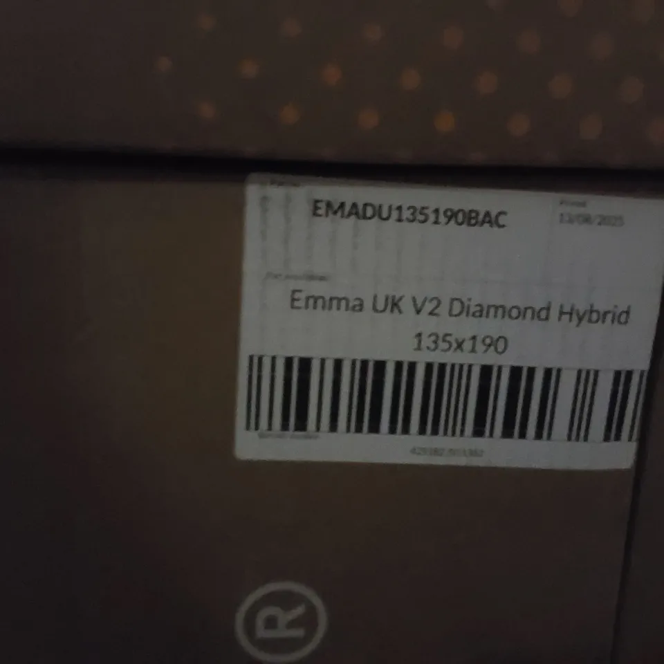BRAND NEW BOXED EMMA UK V2 DIAMOND HYBRID 135 x 190 DOUBLE MATTRESS