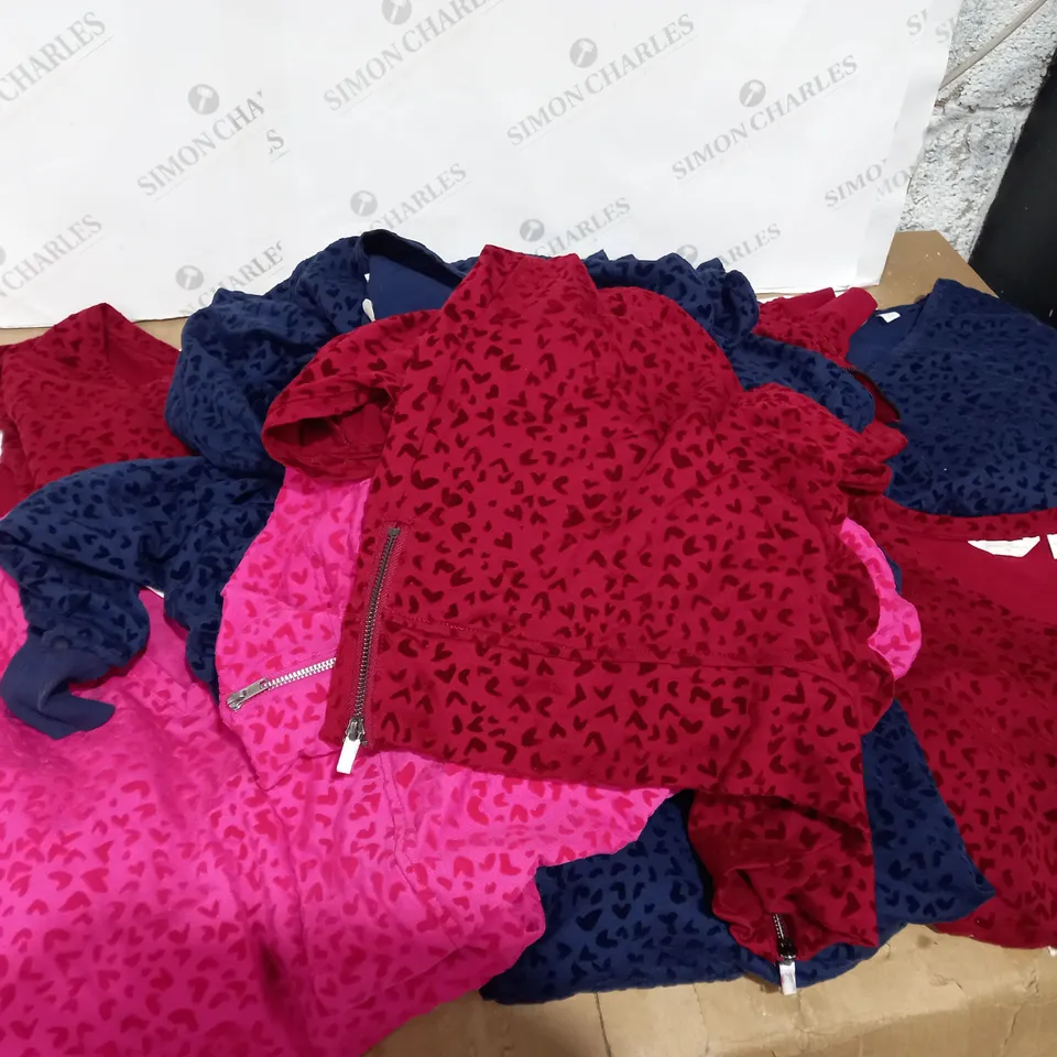 13 ASSORTED DANII MINOGUE JUMPERS 