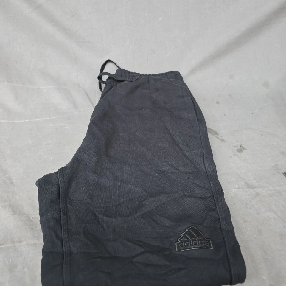 ADIDAS FLEECED TRACKSUIT BOTTOMS - SIZE UNSPECIFIED
