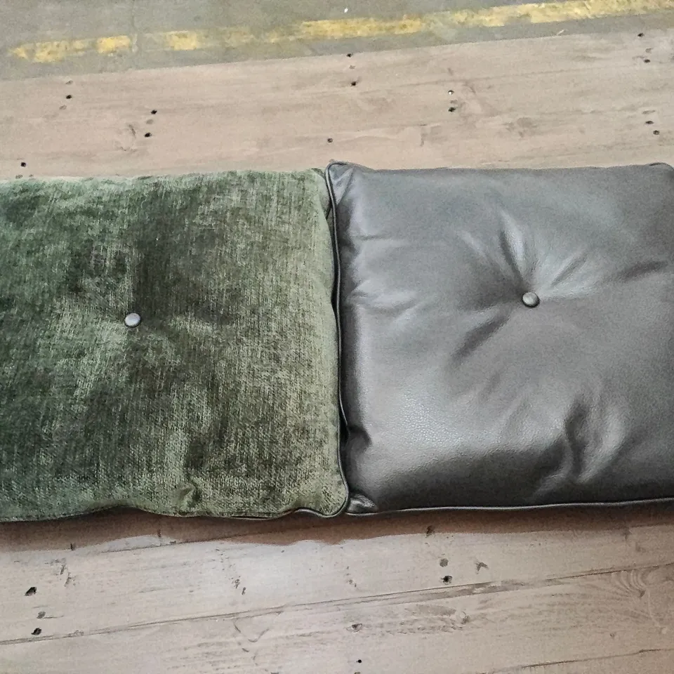 PAIR OF TWO-TONE 45X45CM CUSHIONS IN GREEN/BLACK