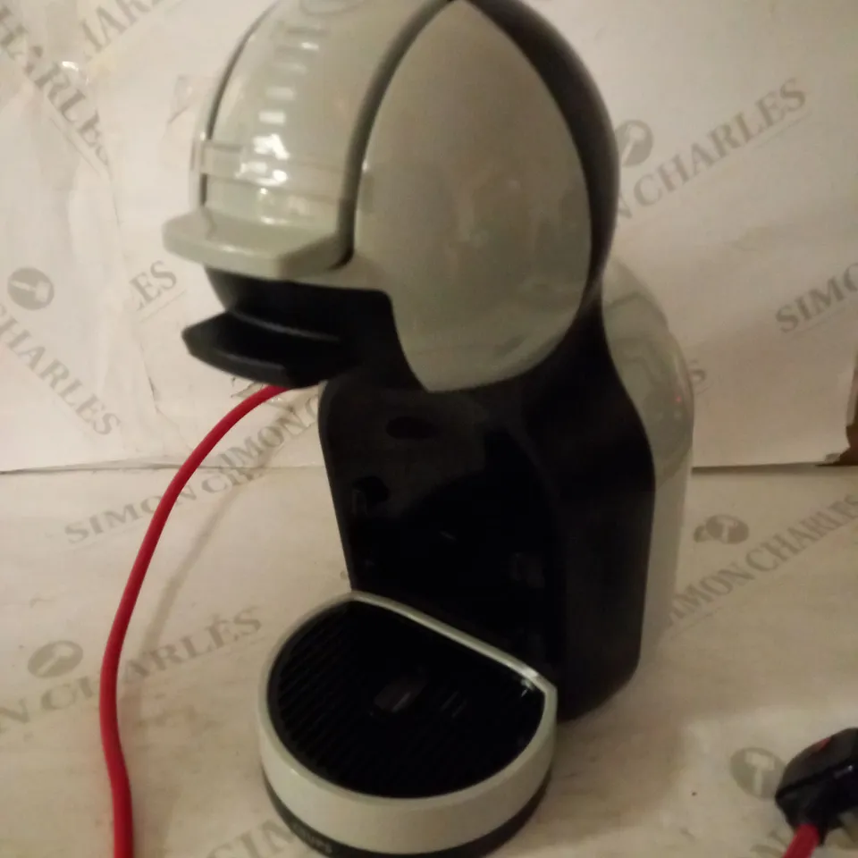 NESCAFE DOLCE GUSTO MINI ME COFFEE MACHINE 