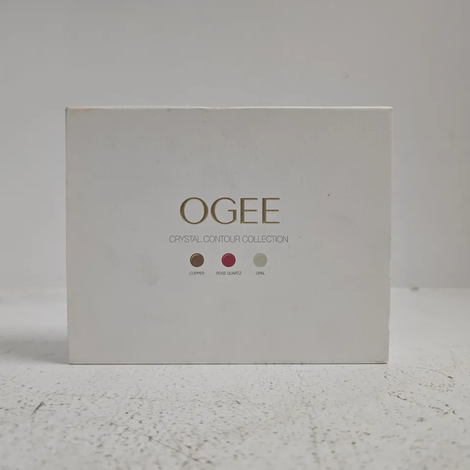 OGEE SCULPTED FACE STICK (TRIO) CRYSTAL CONTOUR COLLECTION SET