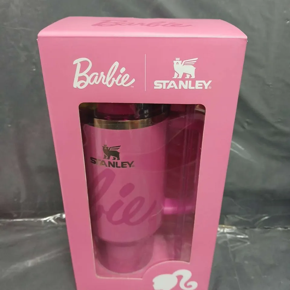 BOXED STANLEY BARBIE BRANDED FLOWSTATE QUENCHER TUMBLER - 1.18L