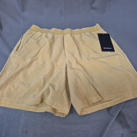 LULULEMON MENS PACE BREAKER SHORTS - LARGE