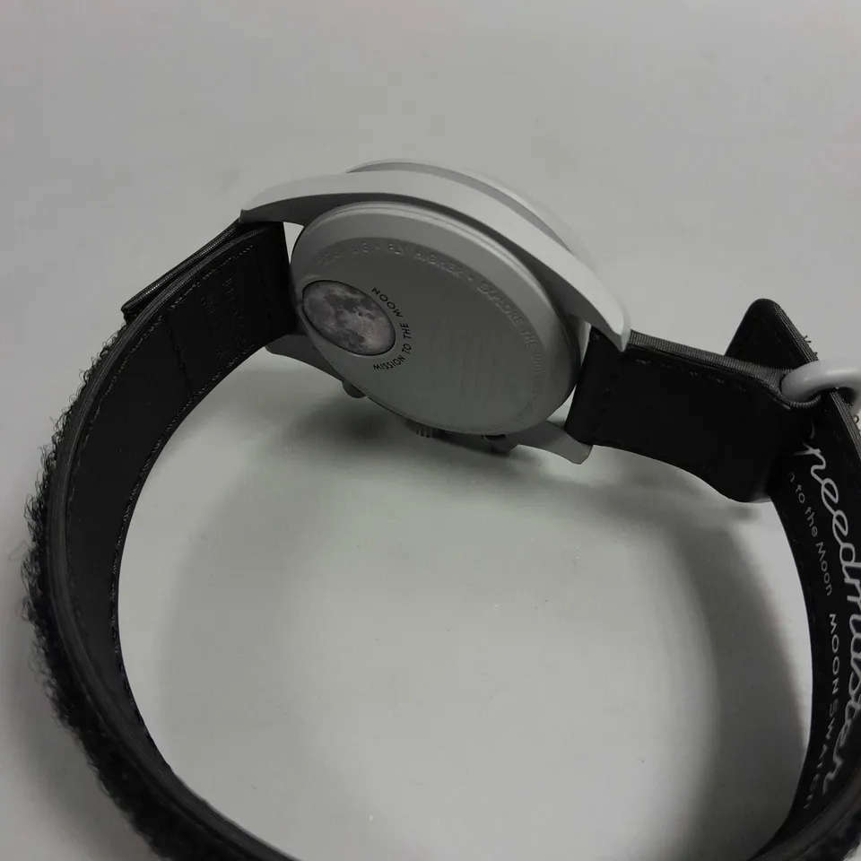 BOXED OMEGA X SWATCH MISSION TO THE MOON WATCH 