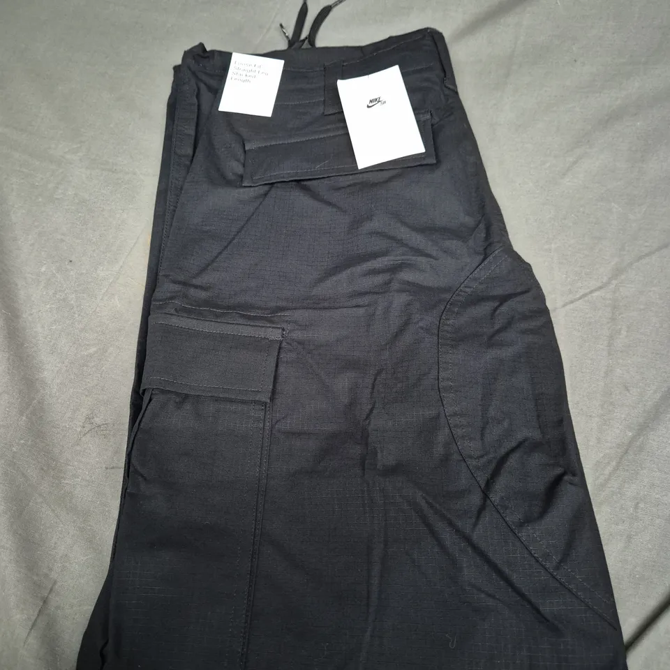 NIKE SB SKATEBOARDING TROUSERS SIZE W34