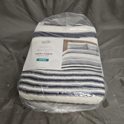 SUPER SNUGGLY TEDDY FLEECE DUVET SET IN MONO STRIPE SIZE DOUBLE