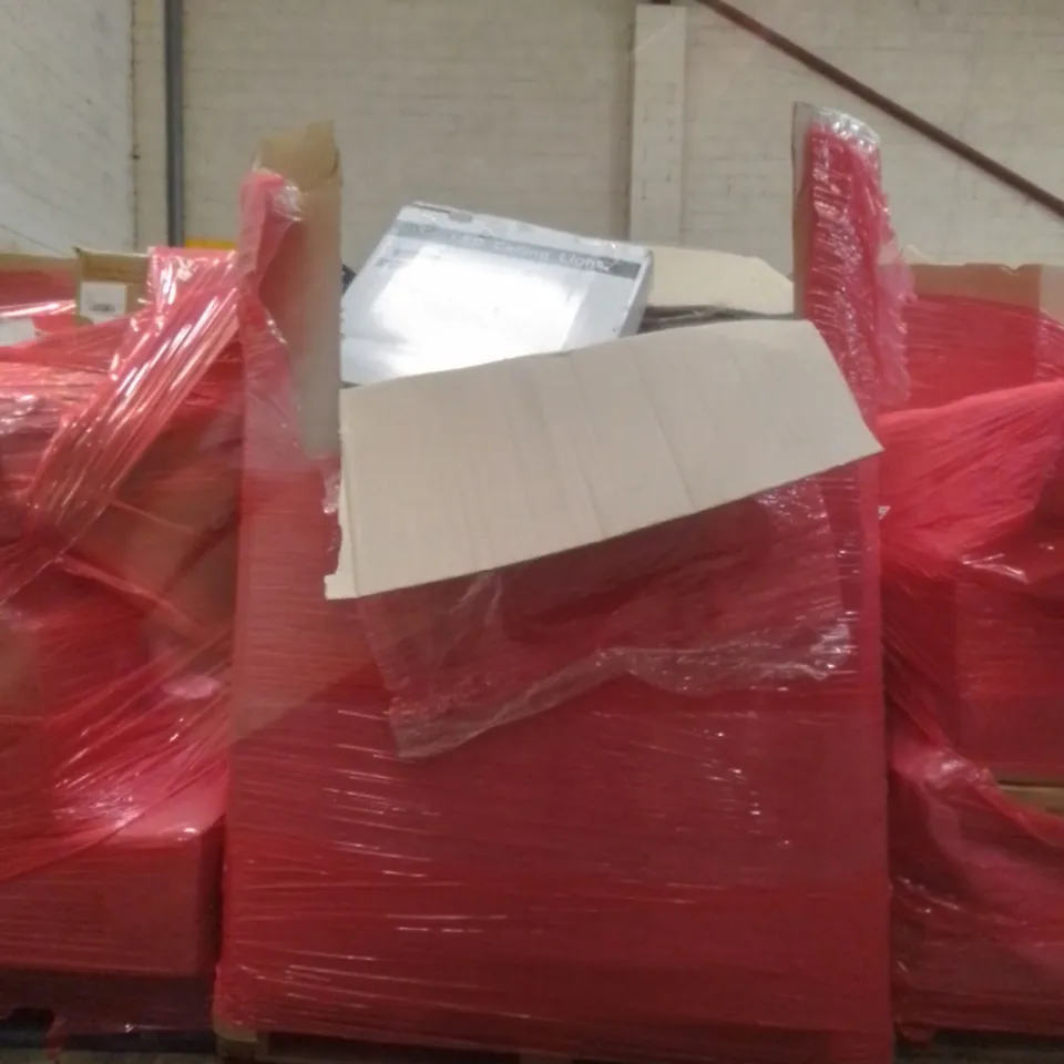 PALLET OF ASSORTED HOUSEHOLD GOODS AND FURNITURE TO INCLUDE; MIXED VARIETY OF HOUSEHOLD GOODS 