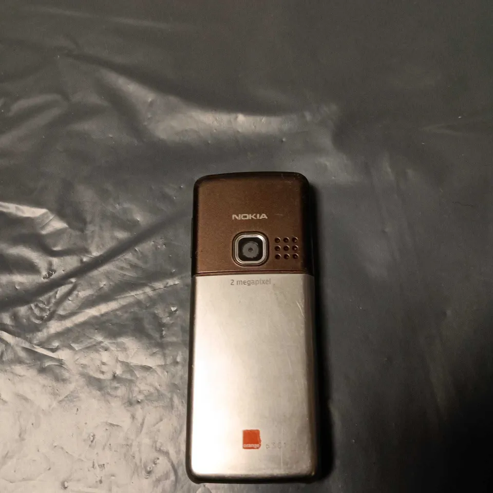 NOKIA MOBILE PHONE WITH 2 MP REAR CAMERA 