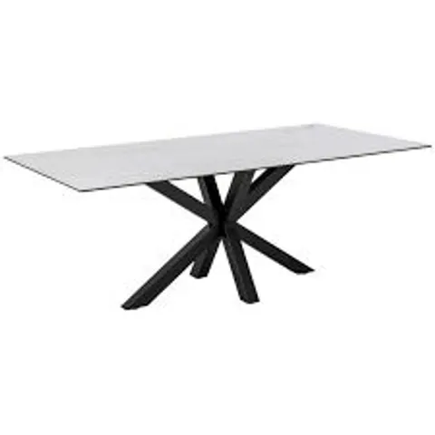 BOXED HEAVEN DINING TABLE