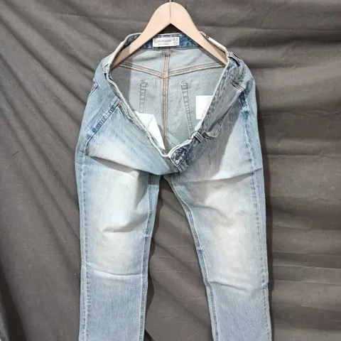STRADIVARIUS WOMEN’S LIGHT WASH DENIM JEANS – UK 16 (EU 44, US 12)