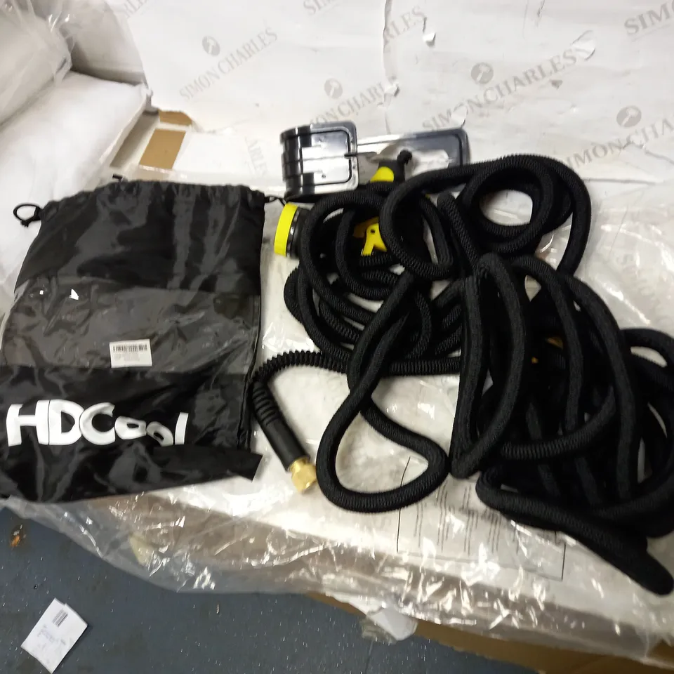 BLACK EXTENDABLE HOSE